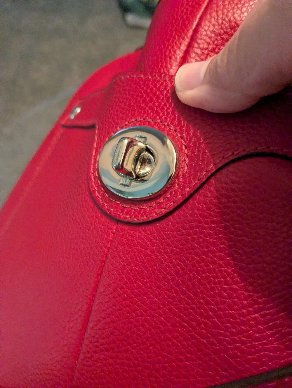 COACH Red Pebble Leather Purse w/Adjustable Shoulder Strap, Vintage, EUC!!!